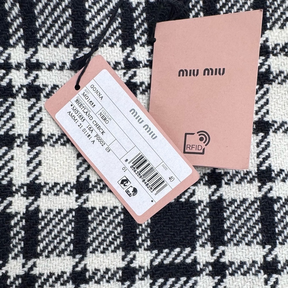 Miu Miu NWT Shetland Check Wool Mini Skirt Italy 40 – Retail $2240 - Picture 9 of 11